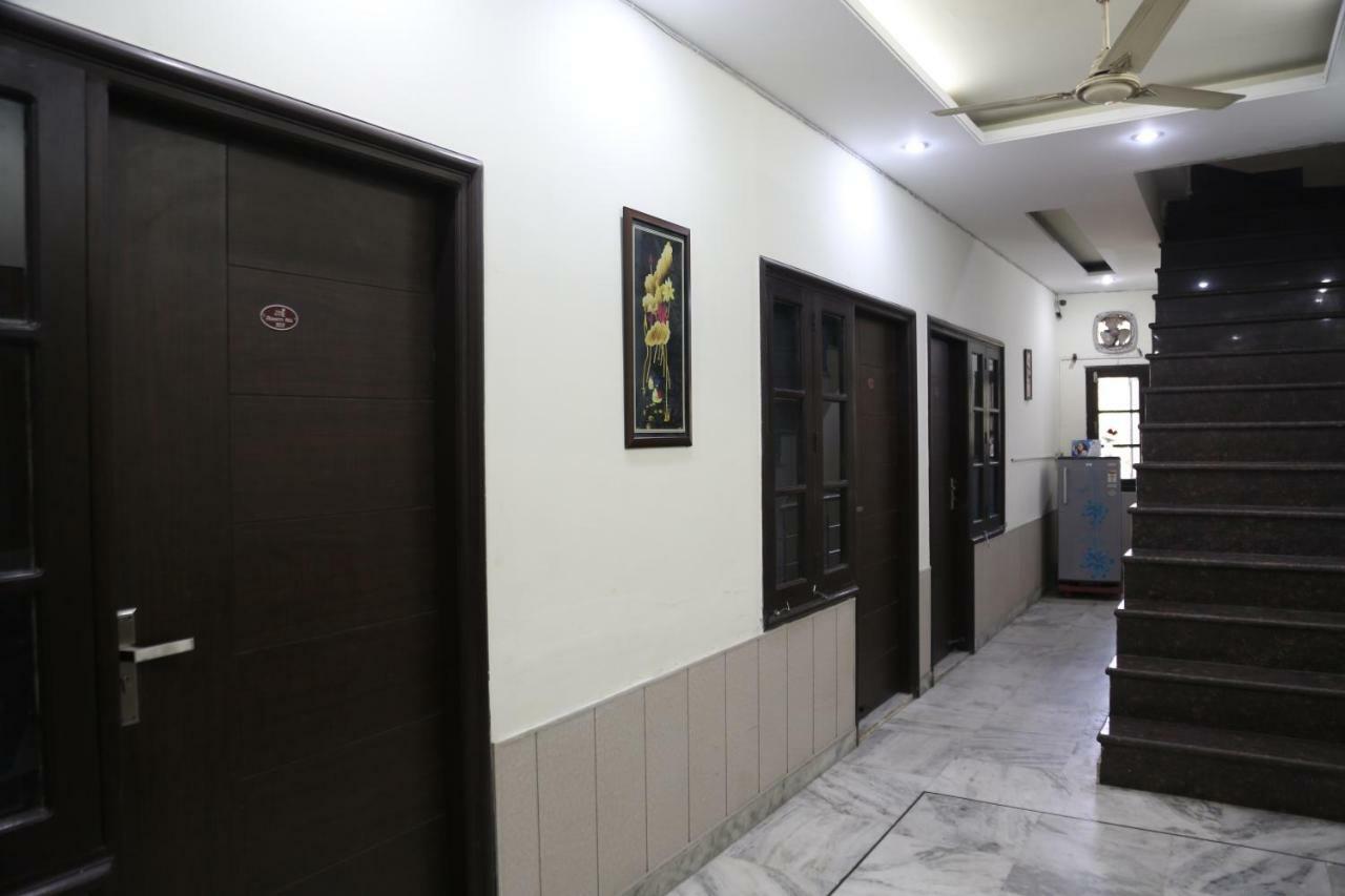 Time Square Guest House Jalandhar Bagian luar foto