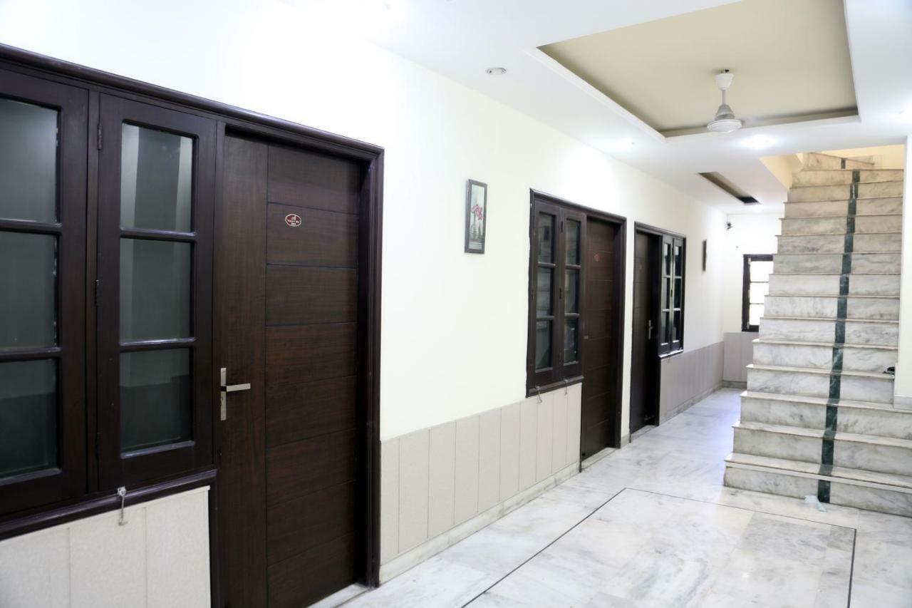 Time Square Guest House Jalandhar Bagian luar foto