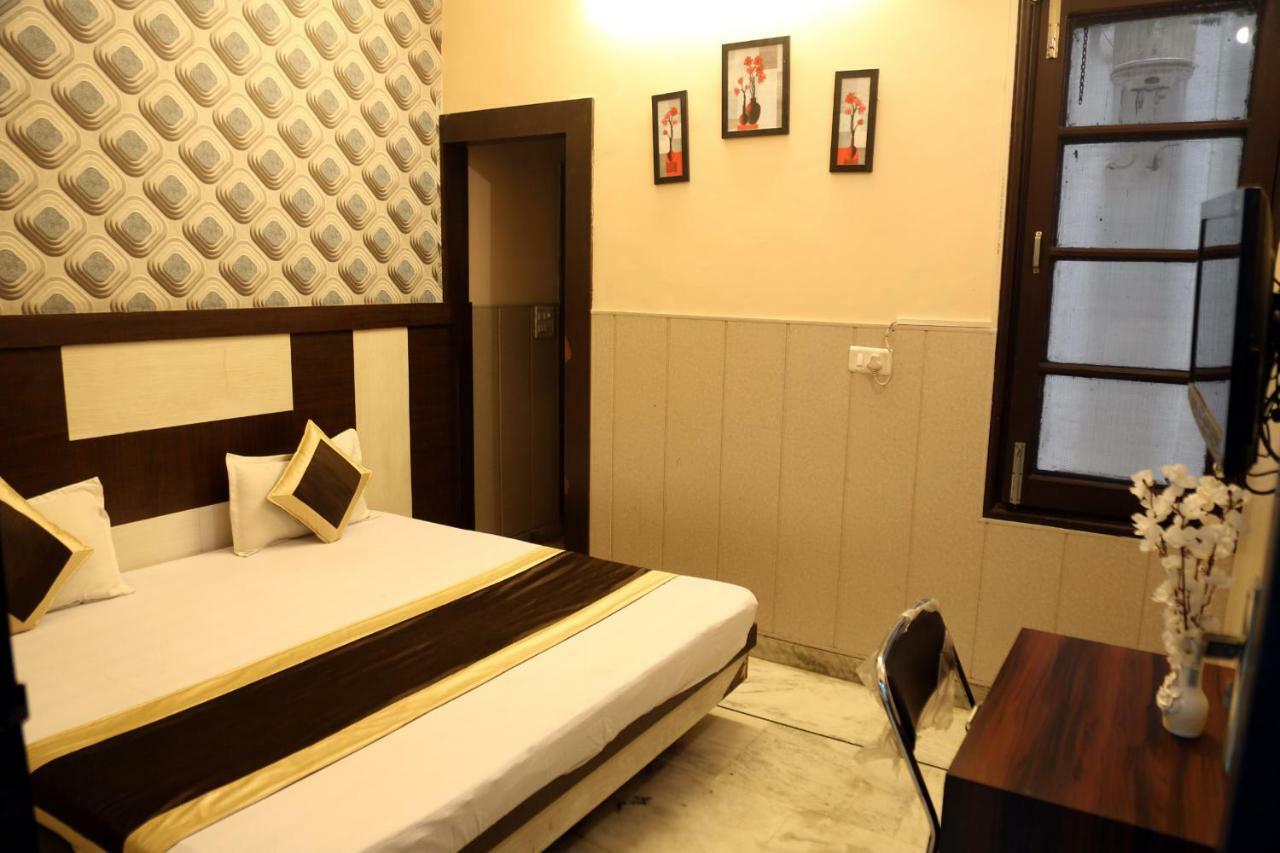 Time Square Guest House Jalandhar Bagian luar foto